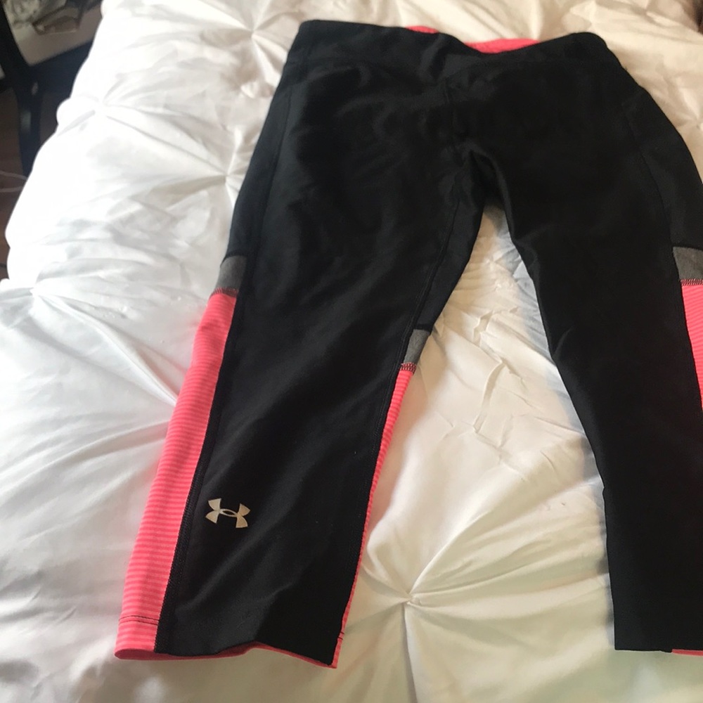 Under armor capris